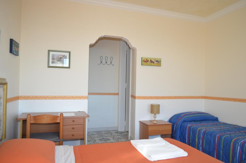 Le Ginestre Di Capri Bb & Holiday House Anacapri  Dış mekan fotoğraf