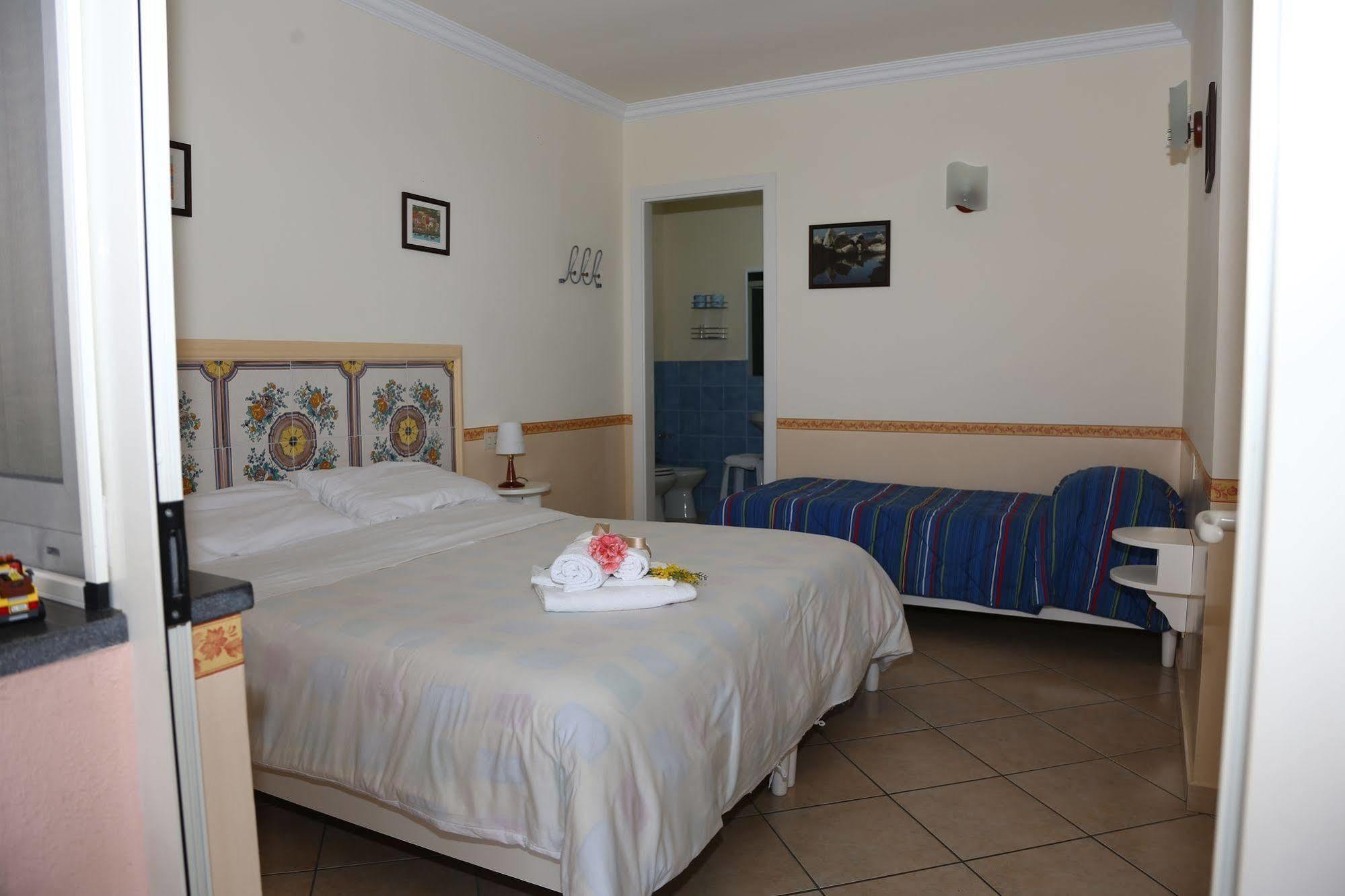 Le Ginestre Di Capri Bb & Holiday House Anacapri  Dış mekan fotoğraf