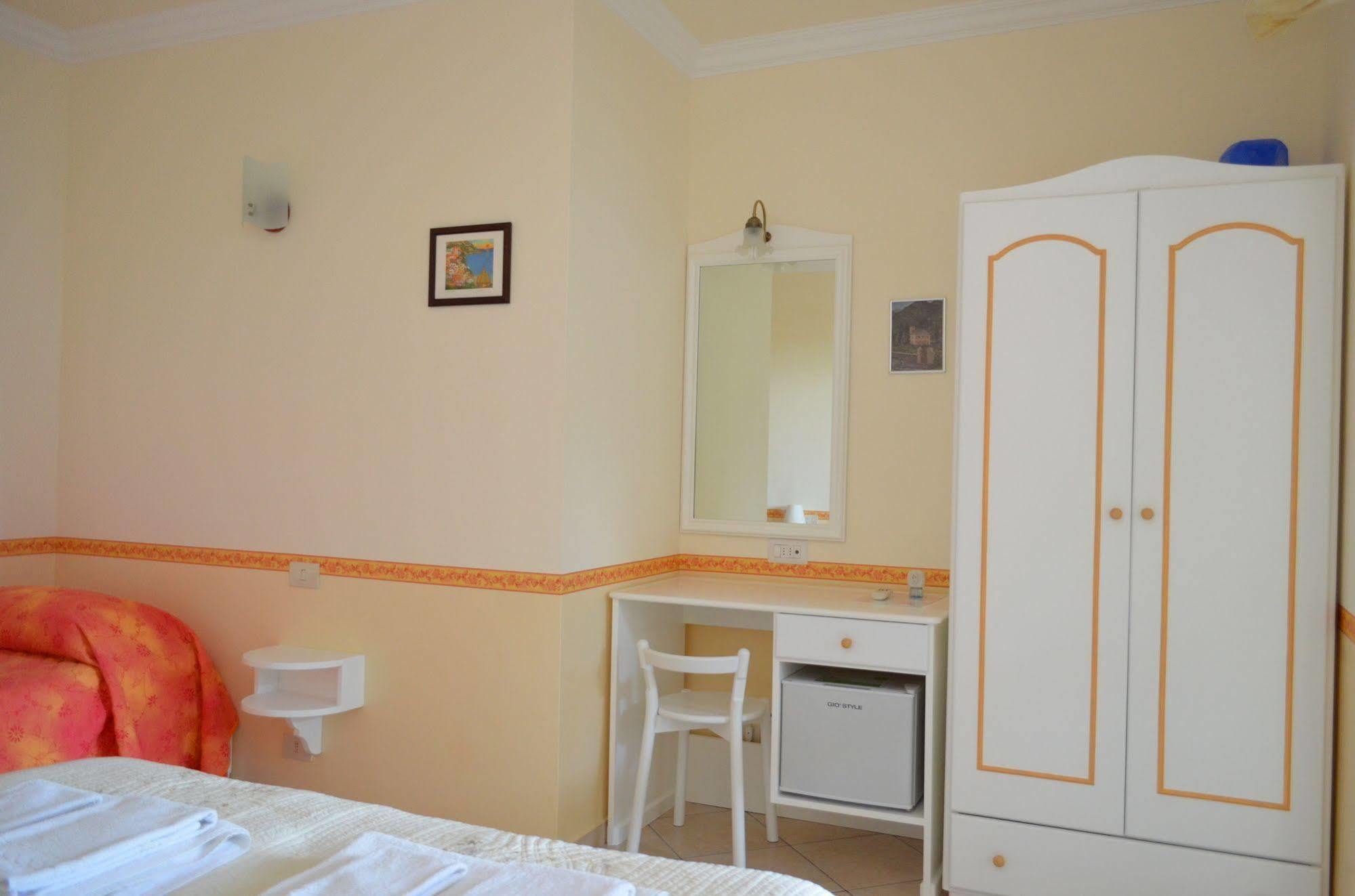 Le Ginestre Di Capri Bb & Holiday House Anacapri  Dış mekan fotoğraf